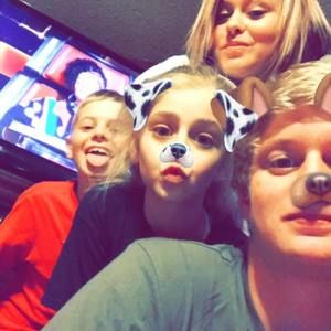 Meet your Posher, Devin